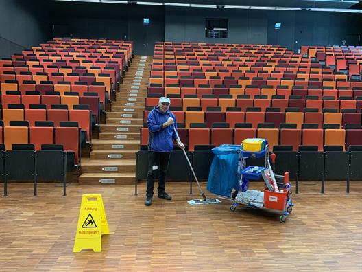 Cleaning at the Derendorf campus of Düsseldorf University of Applied Sciences